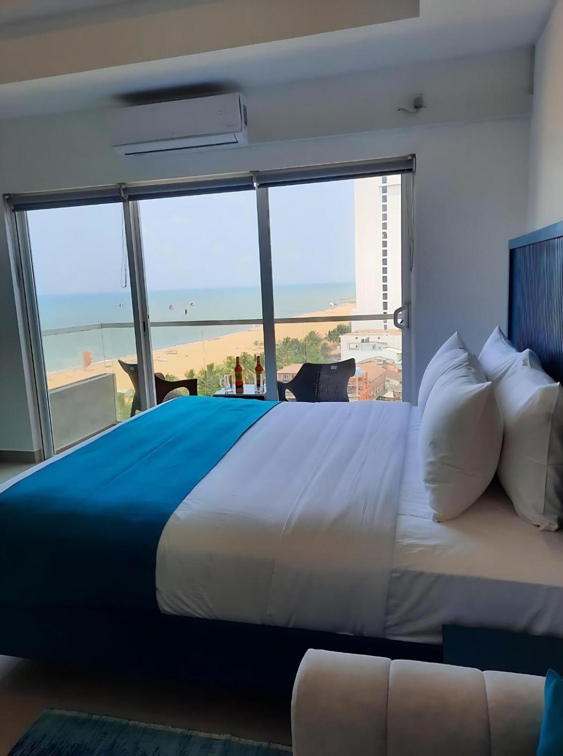 Negombo Ocean Breeze - Bliss On The Beach Luxury Apartments By Serendib Vacation Екстериор снимка