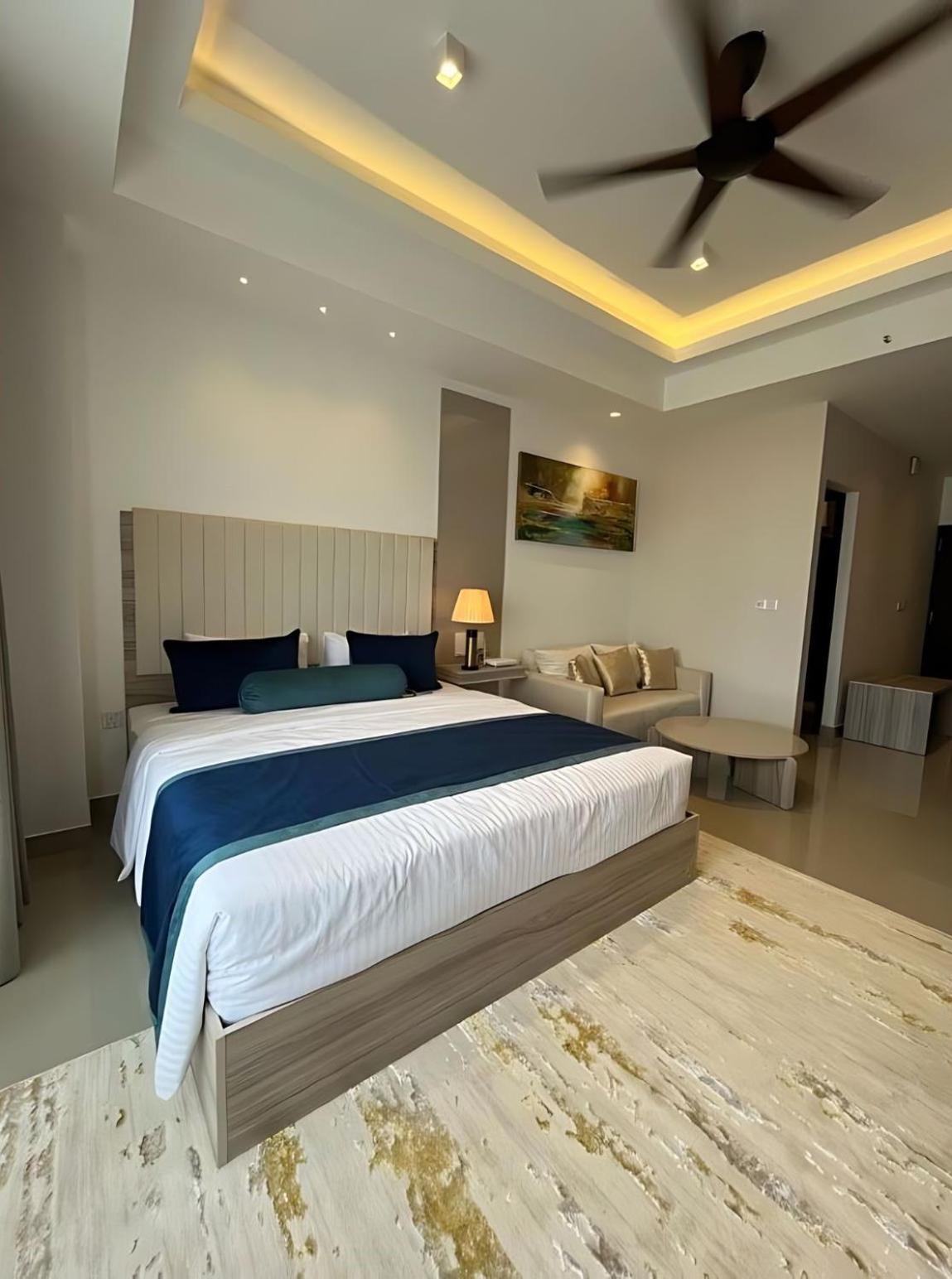 Negombo Ocean Breeze - Bliss On The Beach Luxury Apartments By Serendib Vacation Екстериор снимка