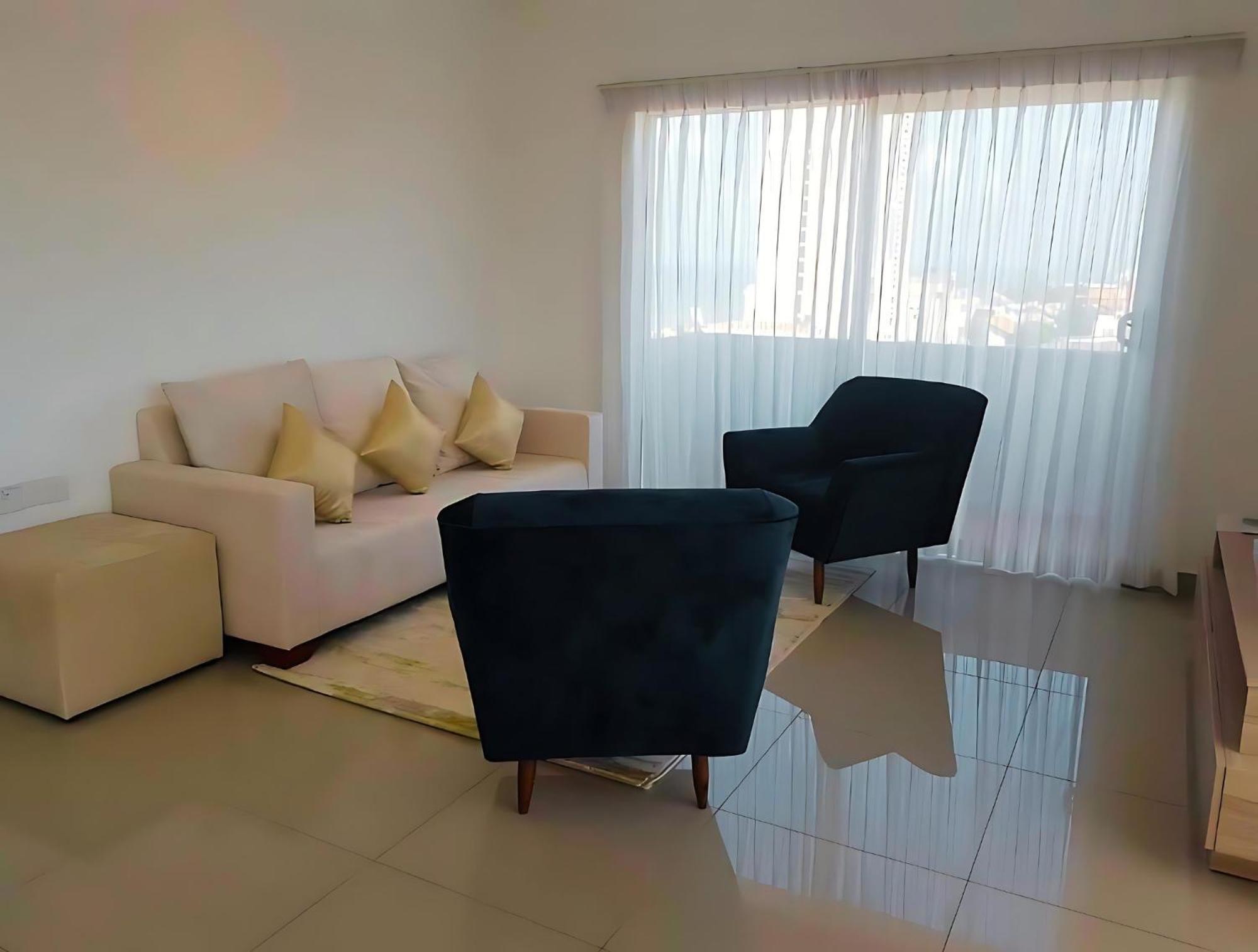 Negombo Ocean Breeze - Bliss On The Beach Luxury Apartments By Serendib Vacation Екстериор снимка